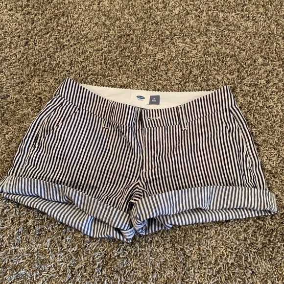 Old Navy Pants - Old Navy striped shorts women’s  waist size- 0